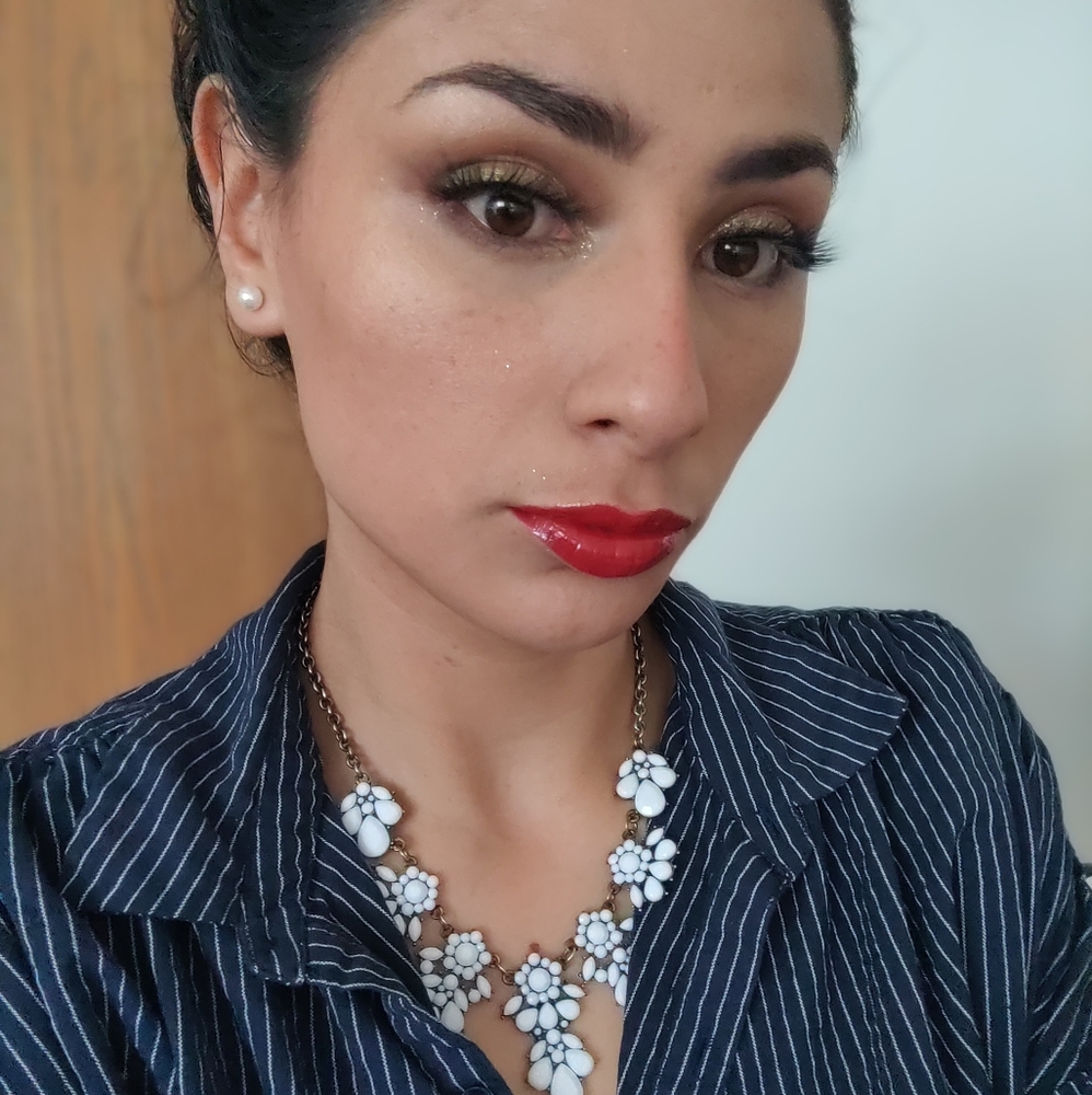 Meet your Posher, Jessica